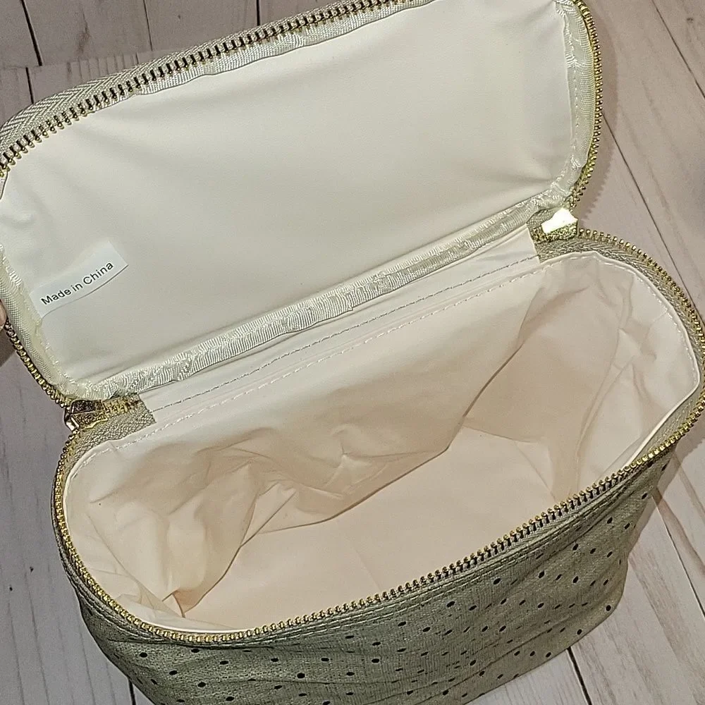 Kate Spade polka dot “out to lunch” lunch bag tote zippered